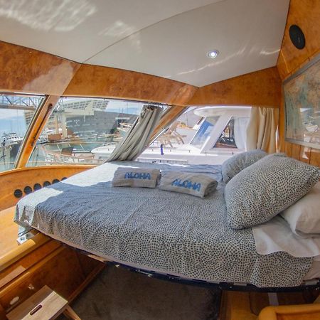 Boat Aloha Otel Sant Adria de Besos Dış mekan fotoğraf