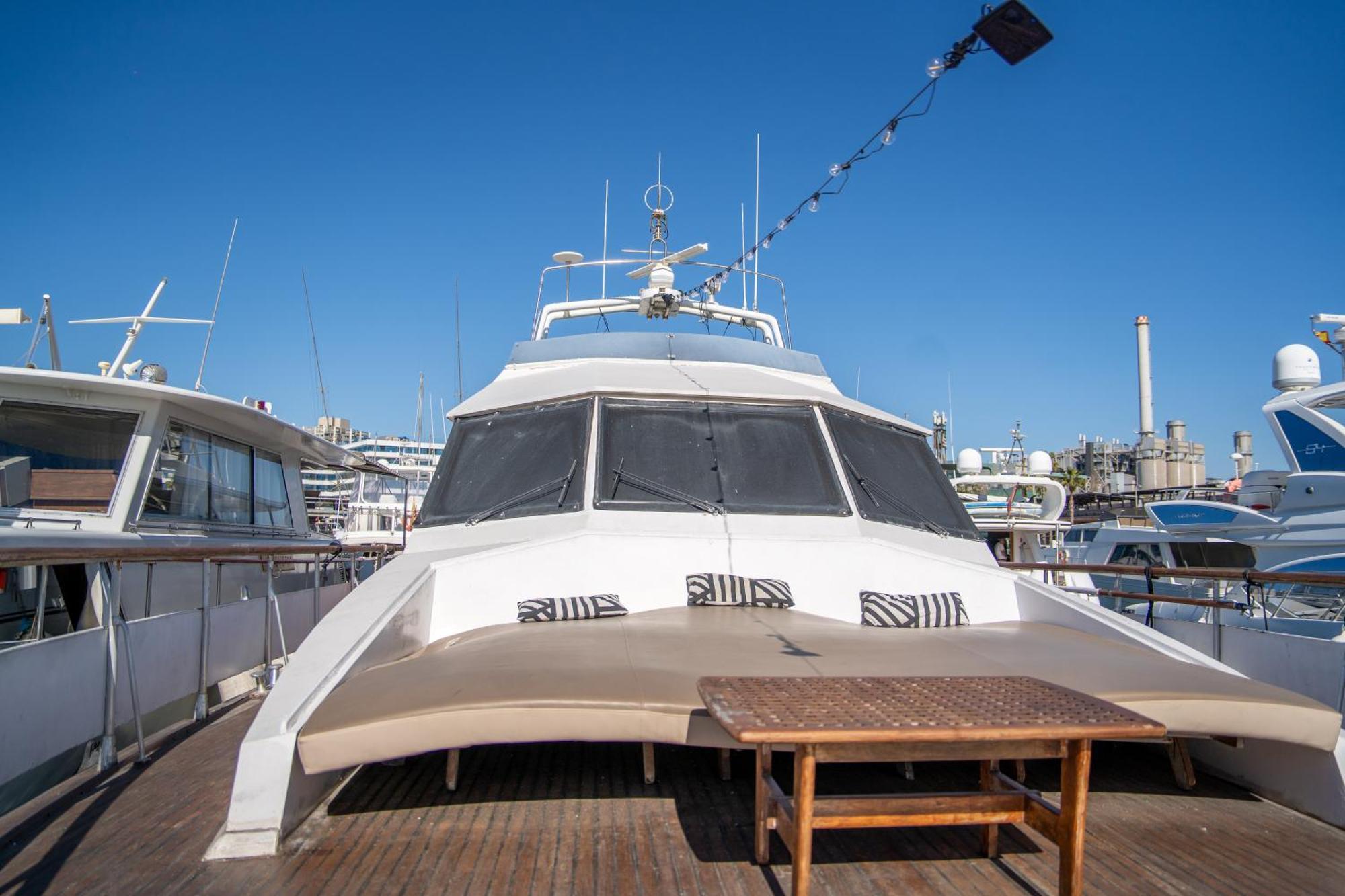 Boat Aloha Otel Sant Adria de Besos Dış mekan fotoğraf