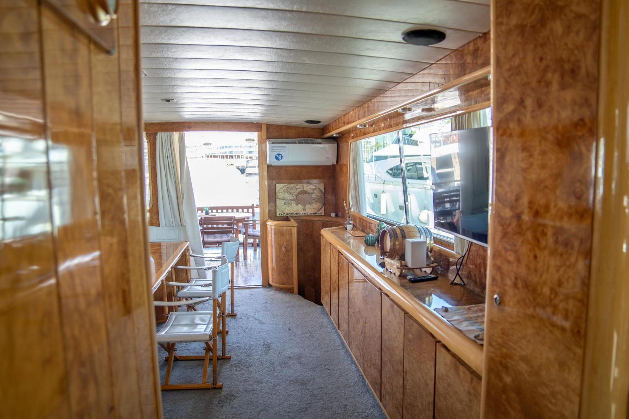 Boat Aloha Otel Sant Adria de Besos Dış mekan fotoğraf